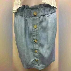 Loft Chambray Skirt Front Buttons and Side Pockets! Size Medium Petite